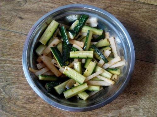 买笋吃瓜,探寻夏日美食的清新滋味