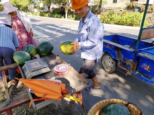 吃瓜群众洗车视频